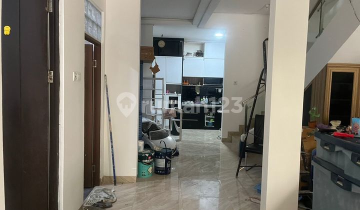 Rumah Disewa di Casajardin Semifurnished.bagus.jarang ada wow Luas tanah : 7x15 m2