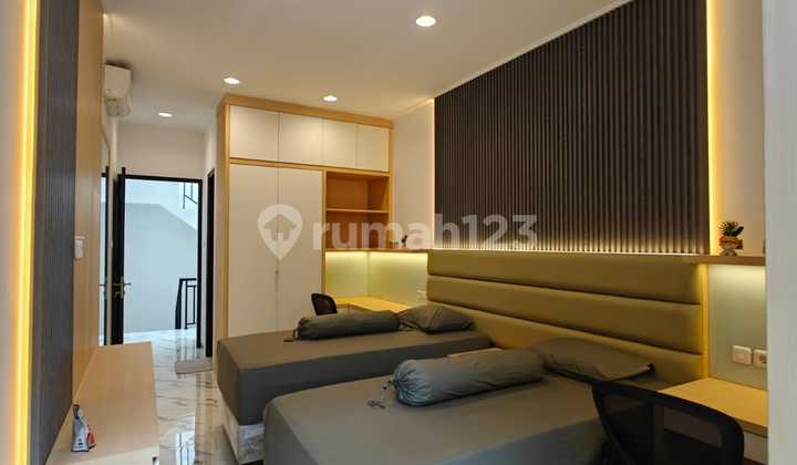 FRANS CEN-rumah baru di kedoya.wow bagus keren.lokasi bebas banjir.wow.lt.45m2 