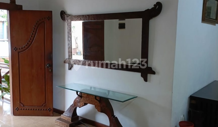 At Pamulang 2 House With a Minimalist Model