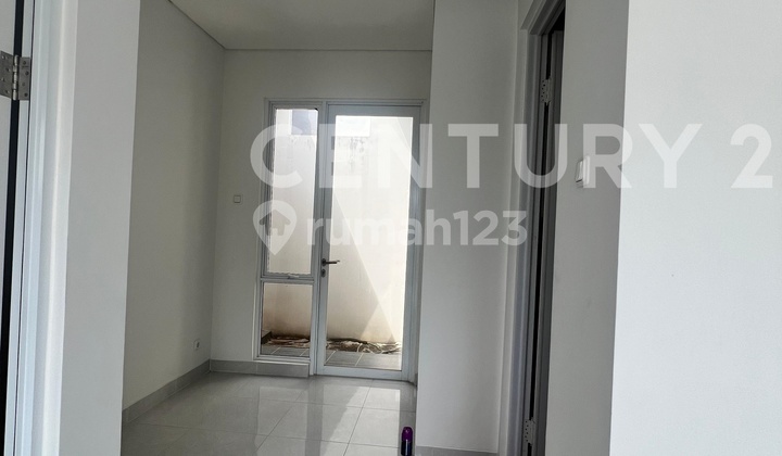 Paramont Petals New Home Handover. 1