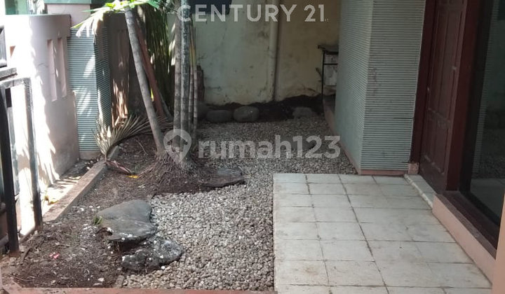 Rumah Erlangga, Cocok untuk Kos, Kantor Lokasi Tengah Kota. 1