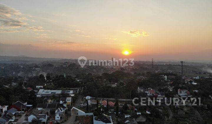 Rumah Dengan View Gunung, Laut, Dan Kota Semarang.  2