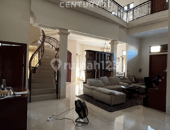 Rumah Mewah di Daerah Bulusan Selatan Tembalang 2