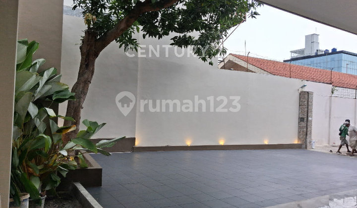 Rumah Mewah Nyaman di Tengah Kota Semarang, Siap Huni. 2