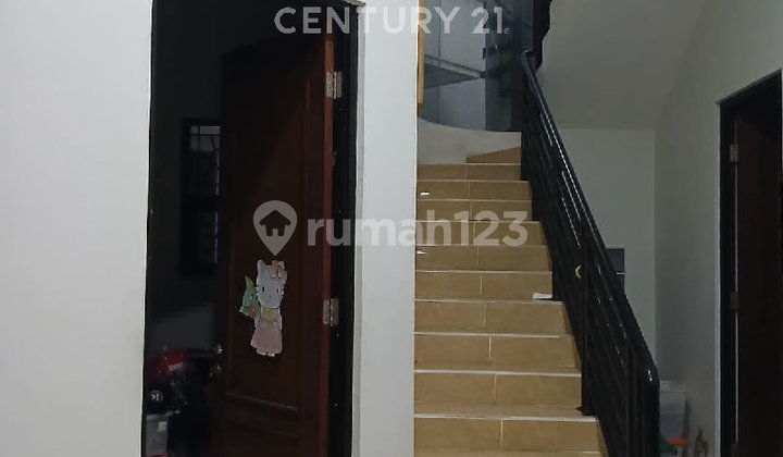 Rumah Kos 3 Lantai di Jl Halmahera Semarang, Lokasi Dekat Sekolah dan Kampus. 2