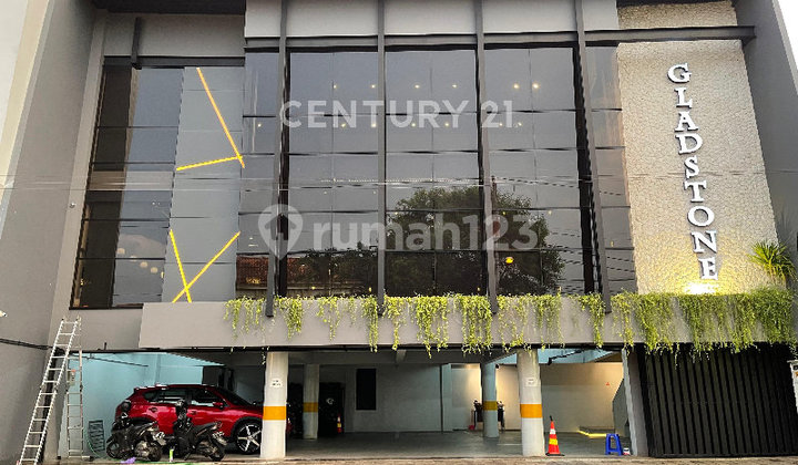 For Sale: Former Restaurant Building in Gajah Mungkur Area, Semarang For Sale: Former Restaurant Building in Gajah Mungkur Area, Semarang
