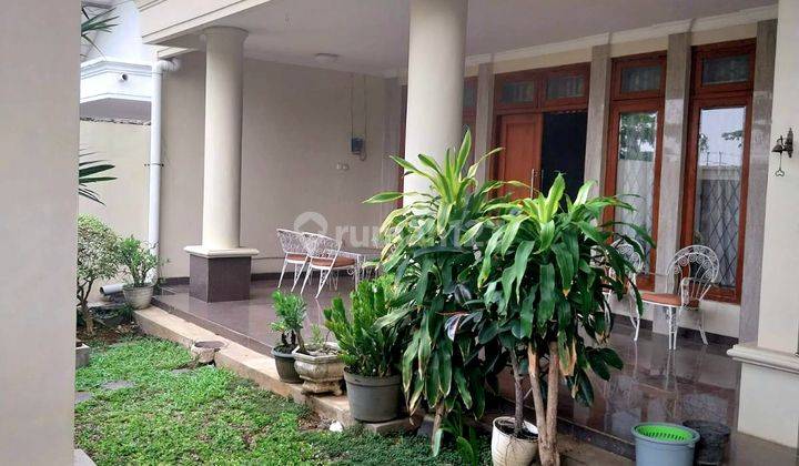 Sewa Rumah Tengah Kota Di Jl. Halmahera, Semarang Timur 2
