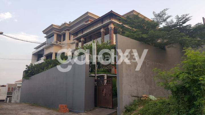 For Sale Luxury House on Jl Tumpang, Gajahmungkur Semarang 1