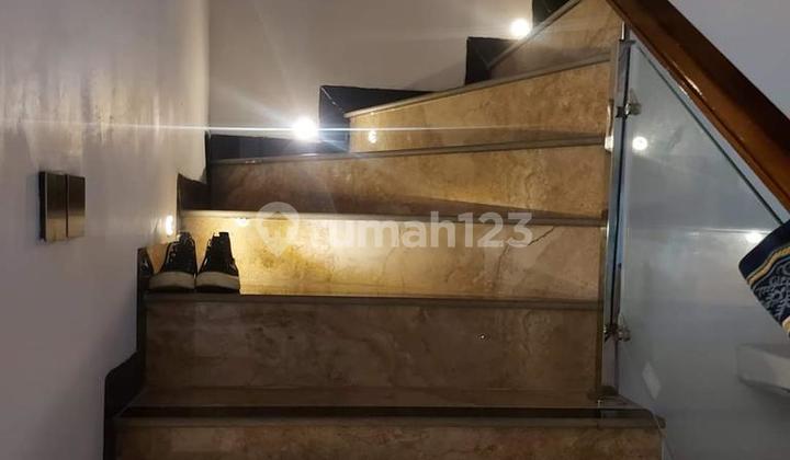 Rumah Mewah Ada Kolam Renang Pribadi Di Jalan Gatot Subroto Medan 5