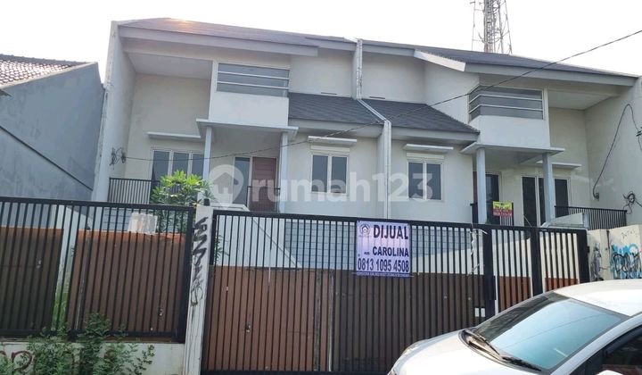 House in Palem 7 Petukangan, Ready to Occupy and Strategic Location.