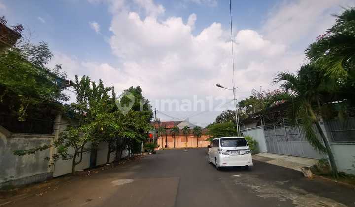 2 Rumah Tua Hitung Tanah