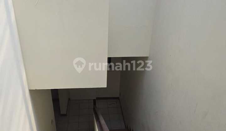 For Sale Simple House in Tomang Area, Strategically located in central Jakarta. 2