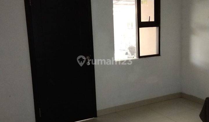 Di jual cpt di Cipedes tengah SHM 2 lantai mininalis cluster 5