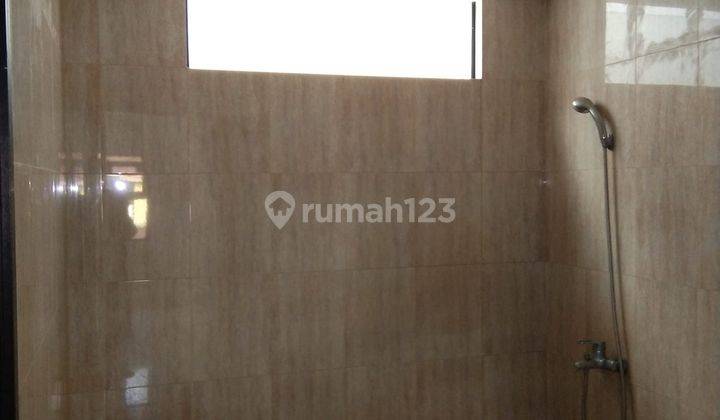 Di jual cpt di Cipedes tengah SHM 2 lantai mininalis cluster 12
