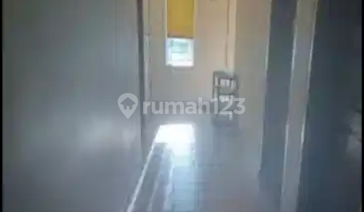 Di Sewakan Rumah 3 Lantai untuk Kost Disadang Serang 2