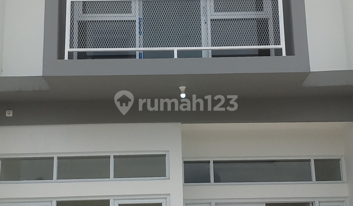 For Sale Scandinavian Style House (5 Units) in Cisaranten Kulon 2