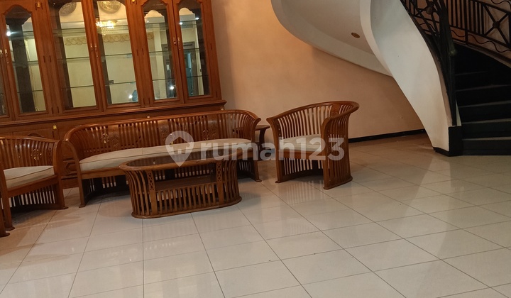 Rumah di Setra indah Pasteur 2 Lantai Furnished Bagus 5