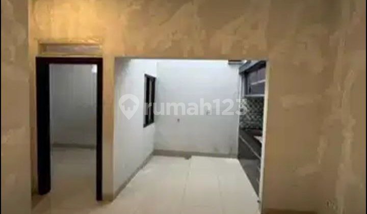 Well-Maintained House Ready to Occupy in Pinus Regency Complex, Soekarno Hatta, Bandung