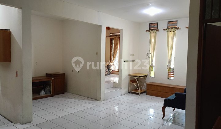 Well-Maintained Affordable House in Turangga Complex Near TSM Bandung with SHM 2