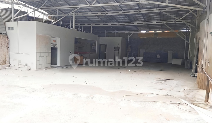 Gudang Strategis untuk Usaha di Sayap Regol Bkr Kembar Soekarno Hatta