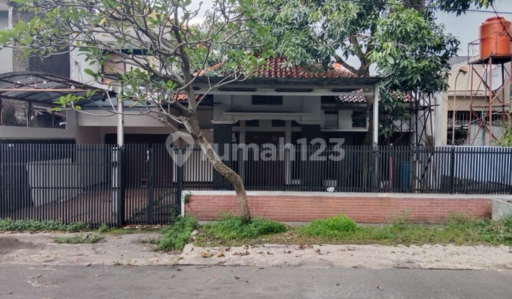 Rumah Strategis bisa Kantor di Sayap Karawitan Turangga Buahbatu SHM