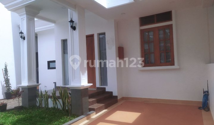 Rumah Baru Lux Modern Siap Huni Strategis di Cijagra Buahbatu SHM 2