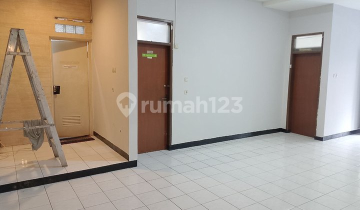 Rumah Strategis Siap Pakai Bisa Kantor Di Palasari Lodaya Bandung Shm 2