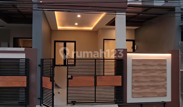 Rumah Baru Minimalis Modern Siap Huni di Komplek Cisaranteun Arcamanik SHM