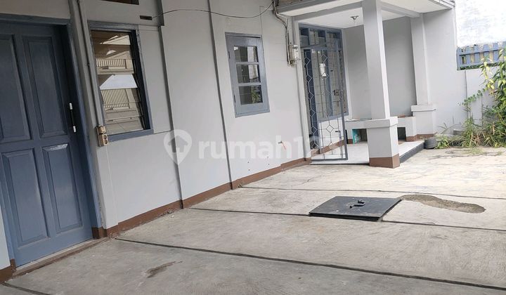 Strategic House, Can Be Used as Office, in Ciateul Moh Toha Wing, Central Bandung City Strategic House, Can Be Used as Office, in Ciateul Moh Toha Wing, Central Bandung City