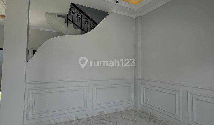 Jual Rumah 2lt Lokasi Sangat Strategis 2