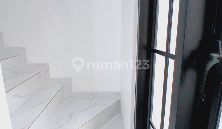 Over Kredit 88 Juta Rumah 2 Lantai Pd Terong Cipayung Depok 2