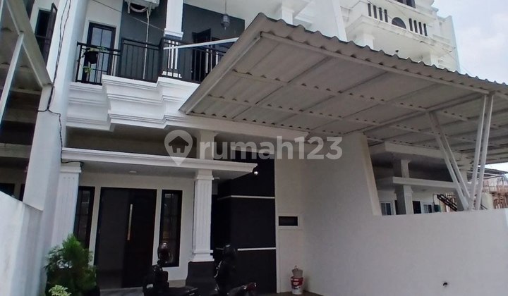 Take Over 135 Juta Rumah 2 Lantai di Gdc Depok Dkt Alun2 Kota Depok 2