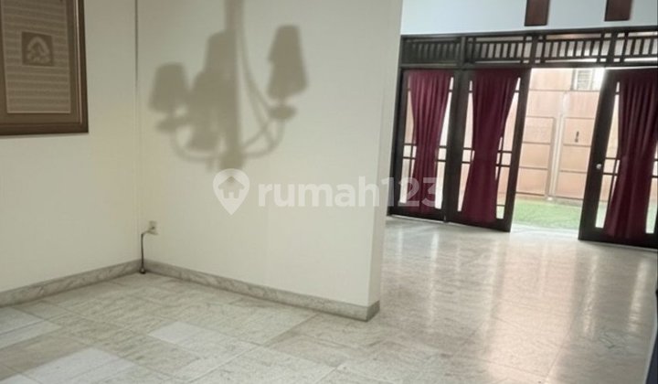 Dijual Rumah 2 Lantai, SHM, Tanah Kusir