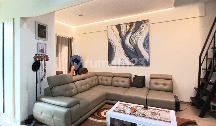 Jual Rumah Hook Summarecon Cynthia Luasan Besar