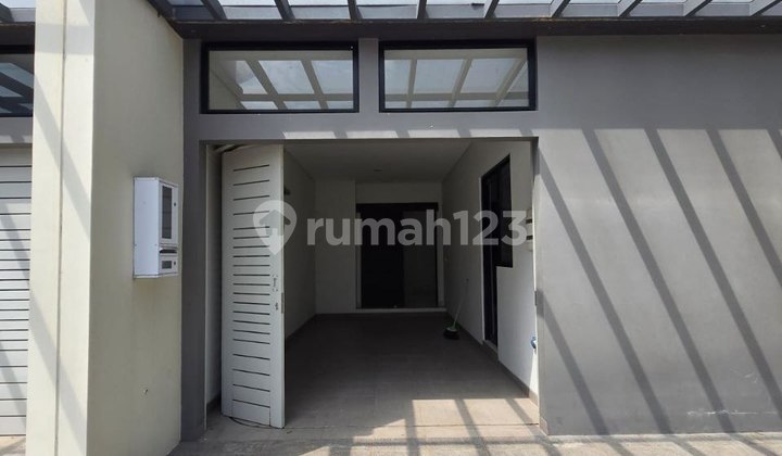Rumah Siap Huni Emily Summarecon Bandung 2