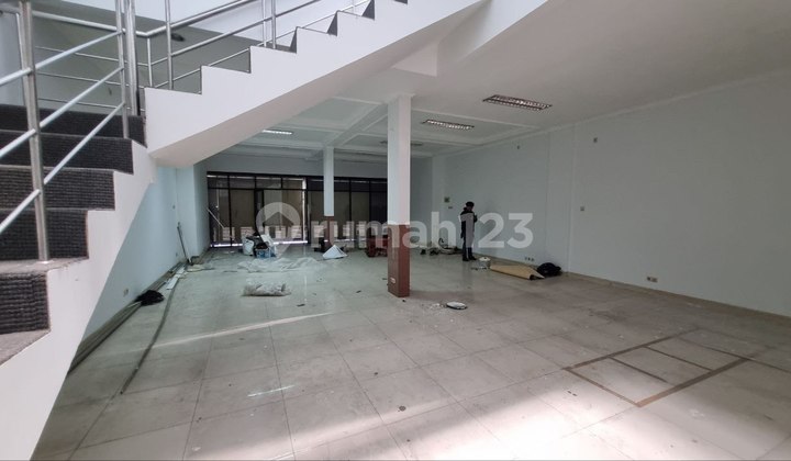 Mainroad Surya Sumantri 8 Meters Wide Shop House for Sale in Bandung 1
