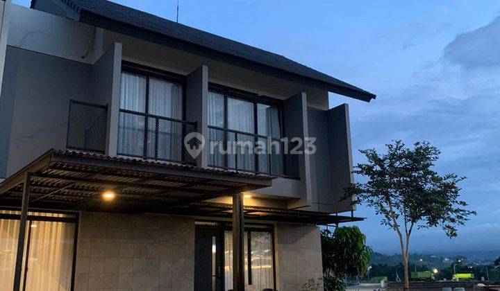 Rumah Semi Furnished View lepas ke gunung dan danau Kota Baru Parahyangan Bandung 2