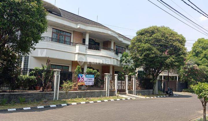 Rumah 2 Lantai Bagus Semi Furnished SHM di Batununggal, Bandung 1