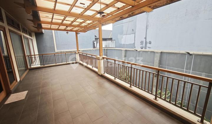 RUMAH BESAR MEKARWANGI 2