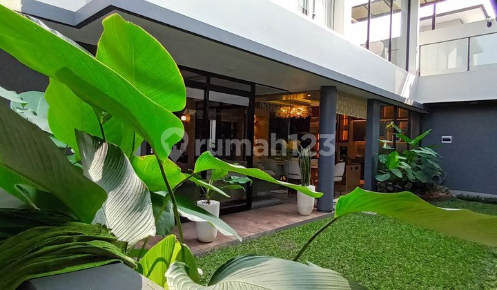 Rumah Hook Lingkungan Elite Spatirasmi Kota Baru Parahyangan Rumah Hook Lingkungan Elite Spatirasmi Kota Baru Parahyangan