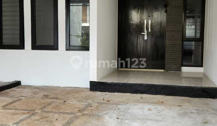 Affordable House in the Elite Complex of Batununggal Bandung 2