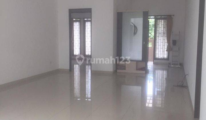 Rumah Kontrakan Bagus Unfurnished SHM di Singgasana, Bandung 1