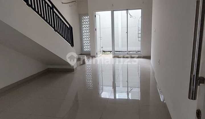 Rumah Siap Huni Ada Kanopi Dan Kitchen Set Di Summarecon Bandung