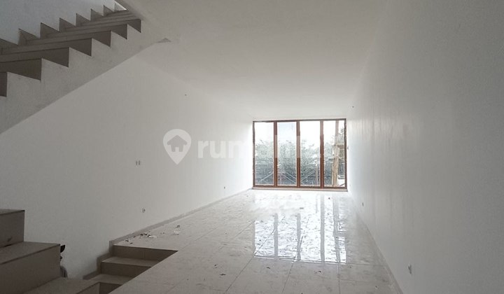 Barang Langka! Ga ada Bandingan nya - Ruko di Mainroad Pungkur hanya selangkah ke Alun Alun Kota Bandung HG