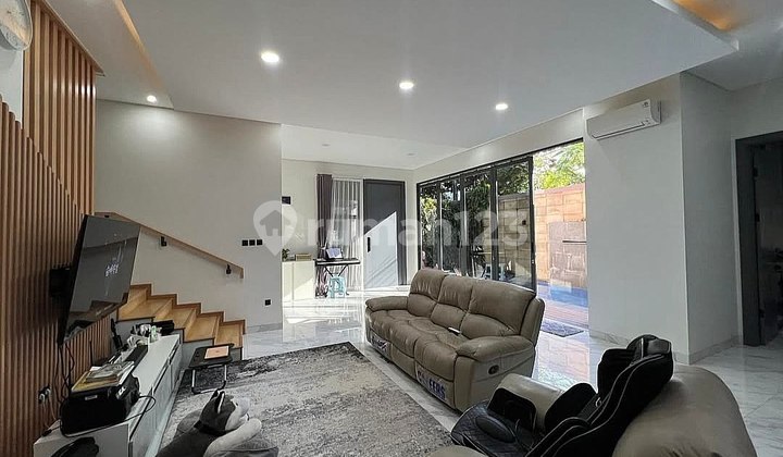 Rumah Lux Fresh dengan Kolam Renang Sayap Buah Batu Bandung 2