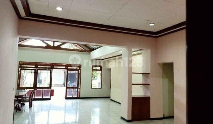 Jarang Ada Rumah Siap Huni Mainroad Riau Martadinata Bandung 2