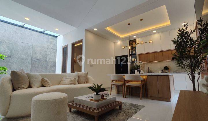 Rumah Gaya Jepang Full Furnished SHM Kota Baru Parahyangan Bandung 2