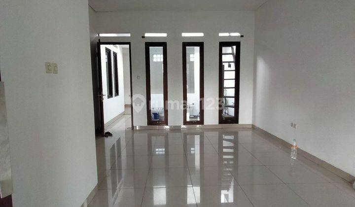 Rumah Kontrakan Bagus Unfurnished Shm Di Batununggal, Bandung 2