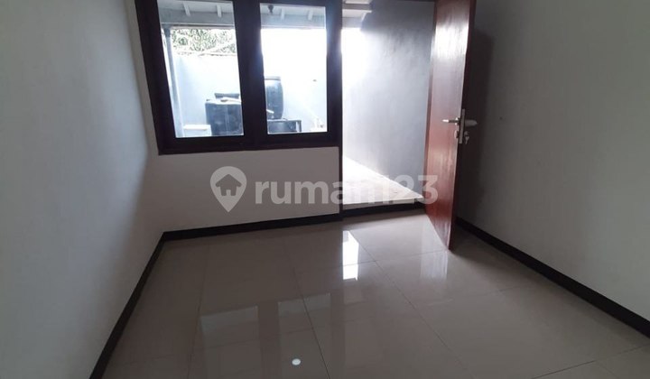 Rumah 2 Lantai Minimalis Taman Kopo Indah Bandung 2