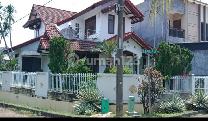 Murah !! Rumah Hook 2 Lantai Tanah Luas Di Villa Melati Mas  1